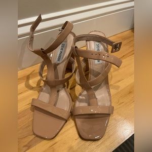 Steve Madden nude heels